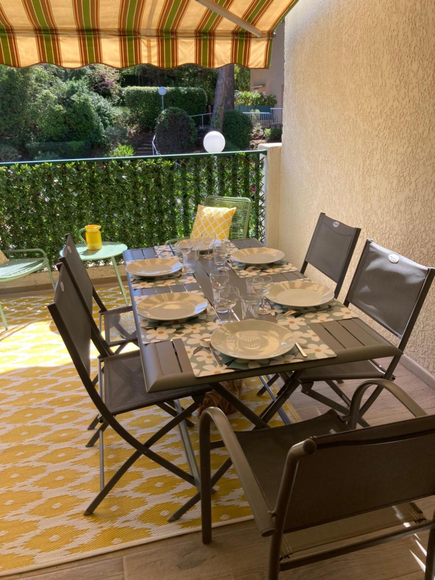 Studio 110 Grande Terrasse Proche Mer 邦多勒 外观 照片