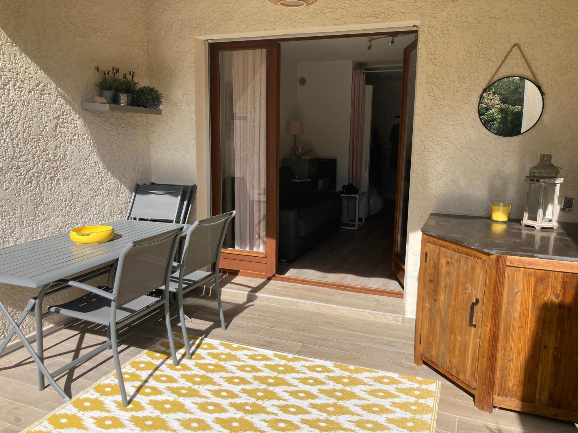 Studio 110 Grande Terrasse Proche Mer 邦多勒 外观 照片